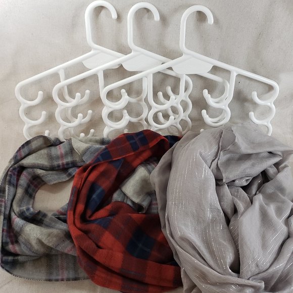 Accessories - Scarf & Hanger Bundle Plaid Fleece Silver Metallic